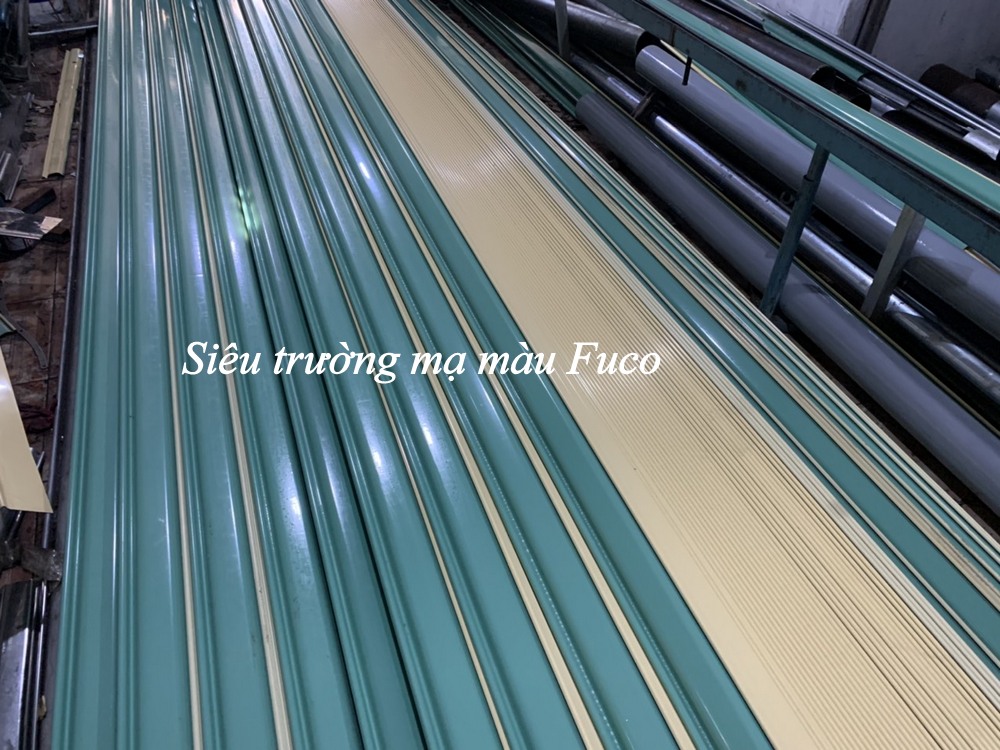 Cửa cuốn siêu trường ST100