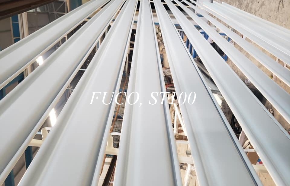 Cửa cuốn siêu trường ST100