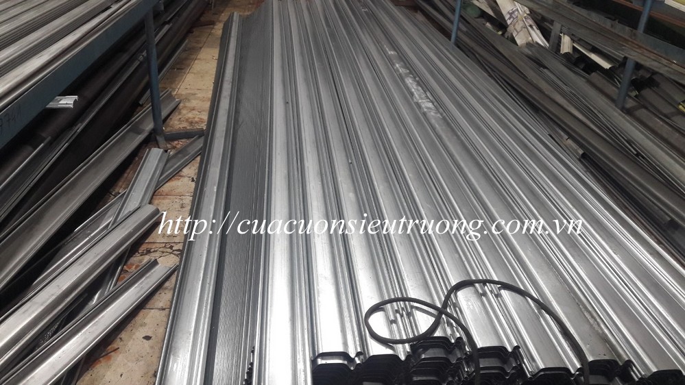 Cửa cuốn siêu trường nhà xưởng tại Quảng Bình